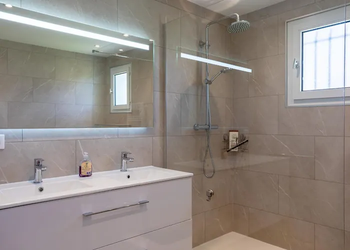 Nyaraló Maison Avec Jardin 400m Du Centre