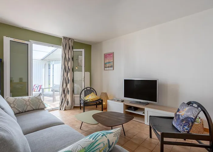 Maison Avec Jardin 400m Du Centre Nyaraló